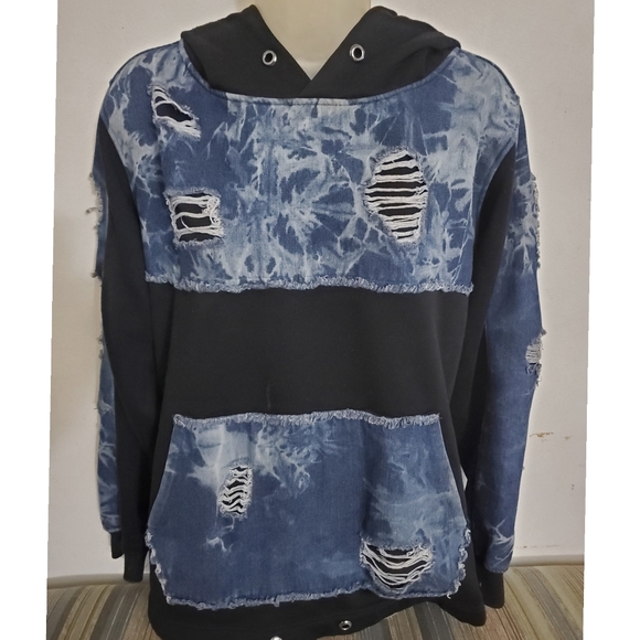 Other - Vintage ripped hoodie